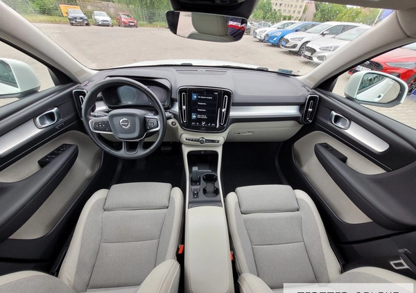 Volvo XC 40 cena 144777 przebieg: 87800, rok produkcji 2020 z Czarne małe 596